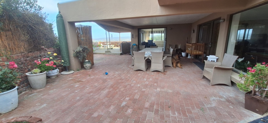 4 Bedroom Property for Sale in Witsand Western Cape
